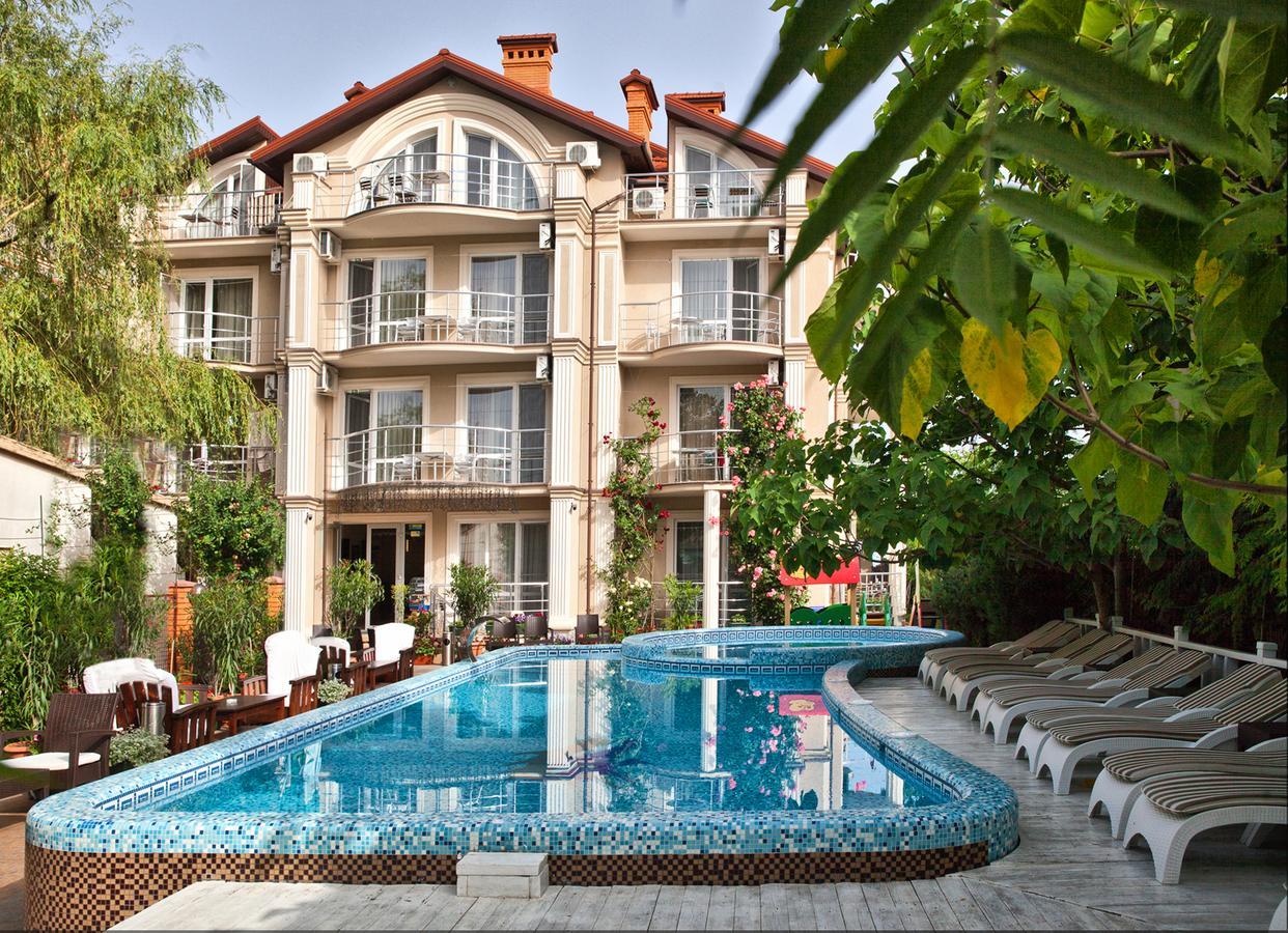 Pharaon De Lux Hotel Zatoka Kültér fotó